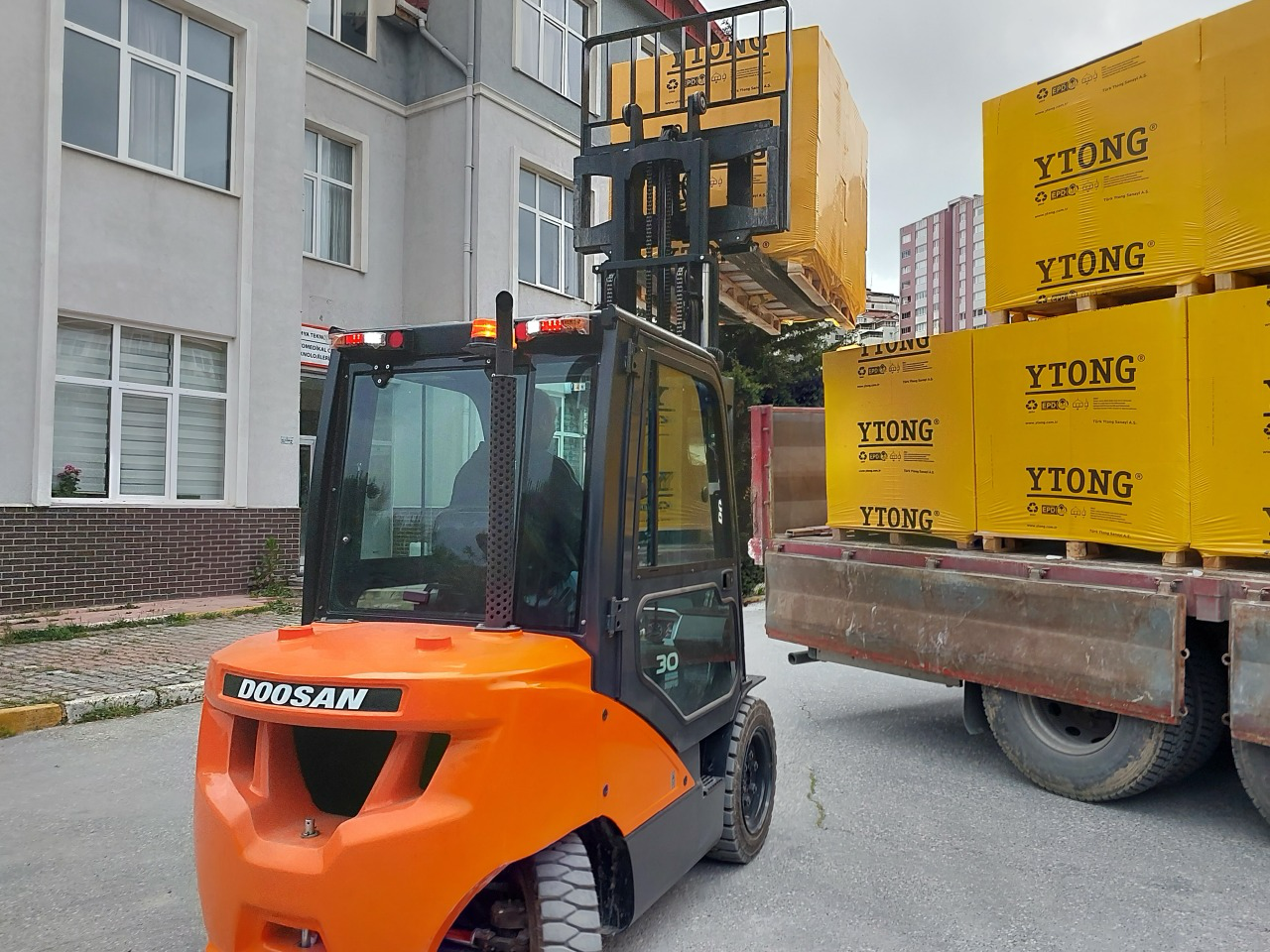 2023 Doosan D30S-9 / D30NX